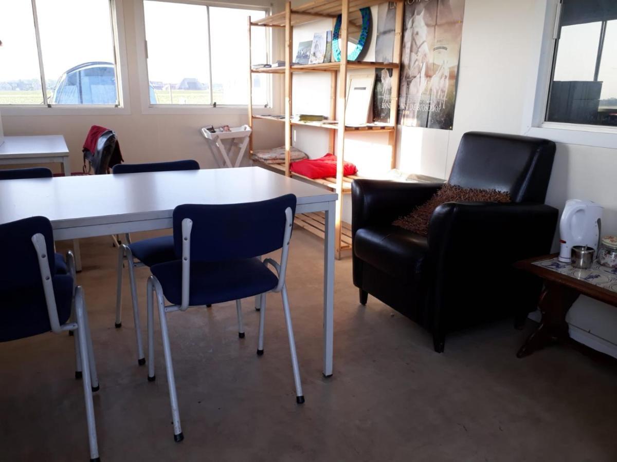 B&B Boerderij Rust, In Pipowagens! 덴헬데르 외부 사진