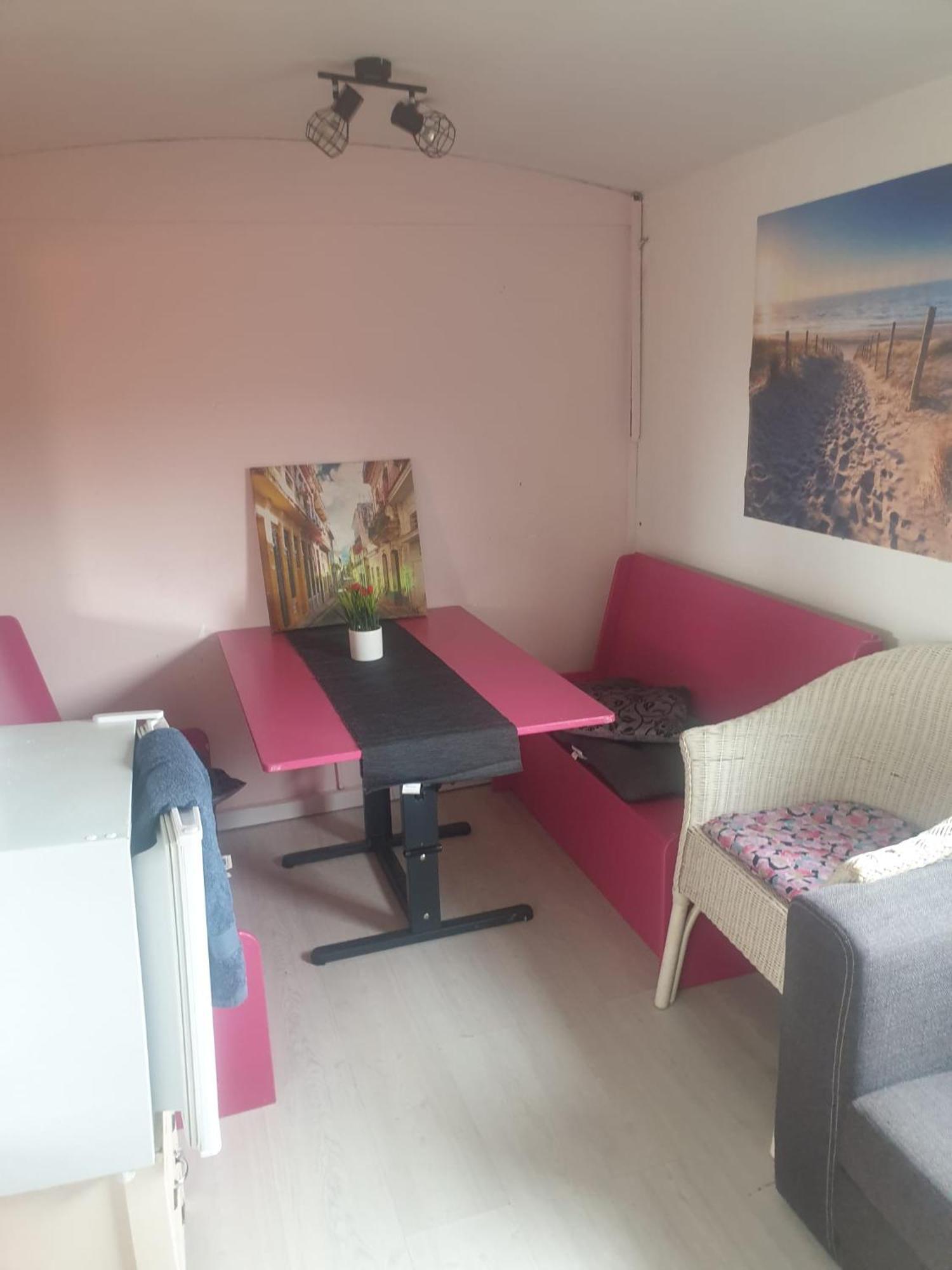 B&B Boerderij Rust, In Pipowagens! 덴헬데르 외부 사진